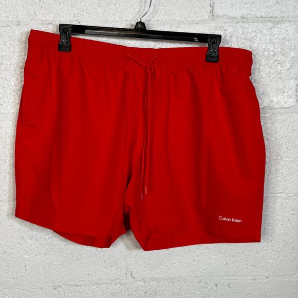 Calvin Klein Men's Modern Euro 5" Volley Swim Trunks red XXL